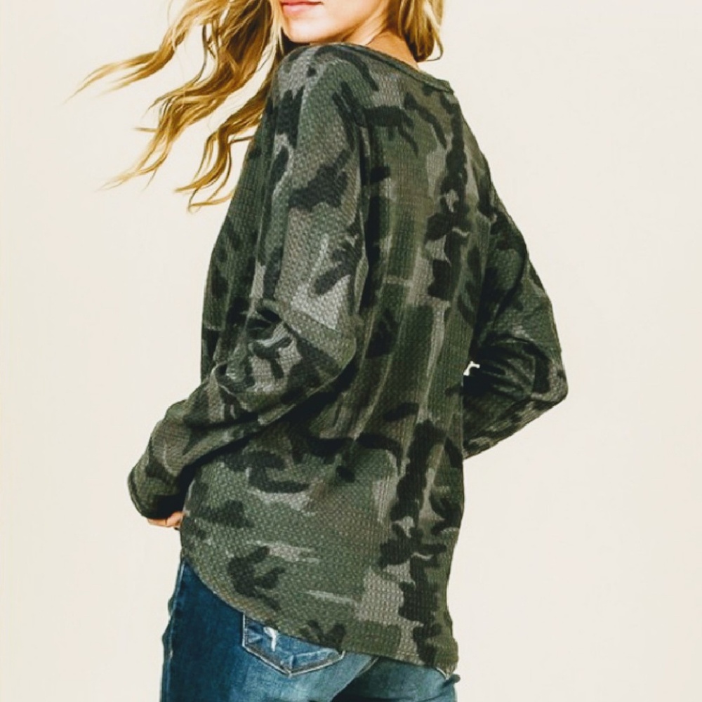 Camo, Thermal Front Tie Top, NWT - Picture 2 of 6